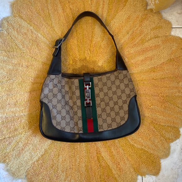 Gucci Handbags - Authentic Gucci handbag purse